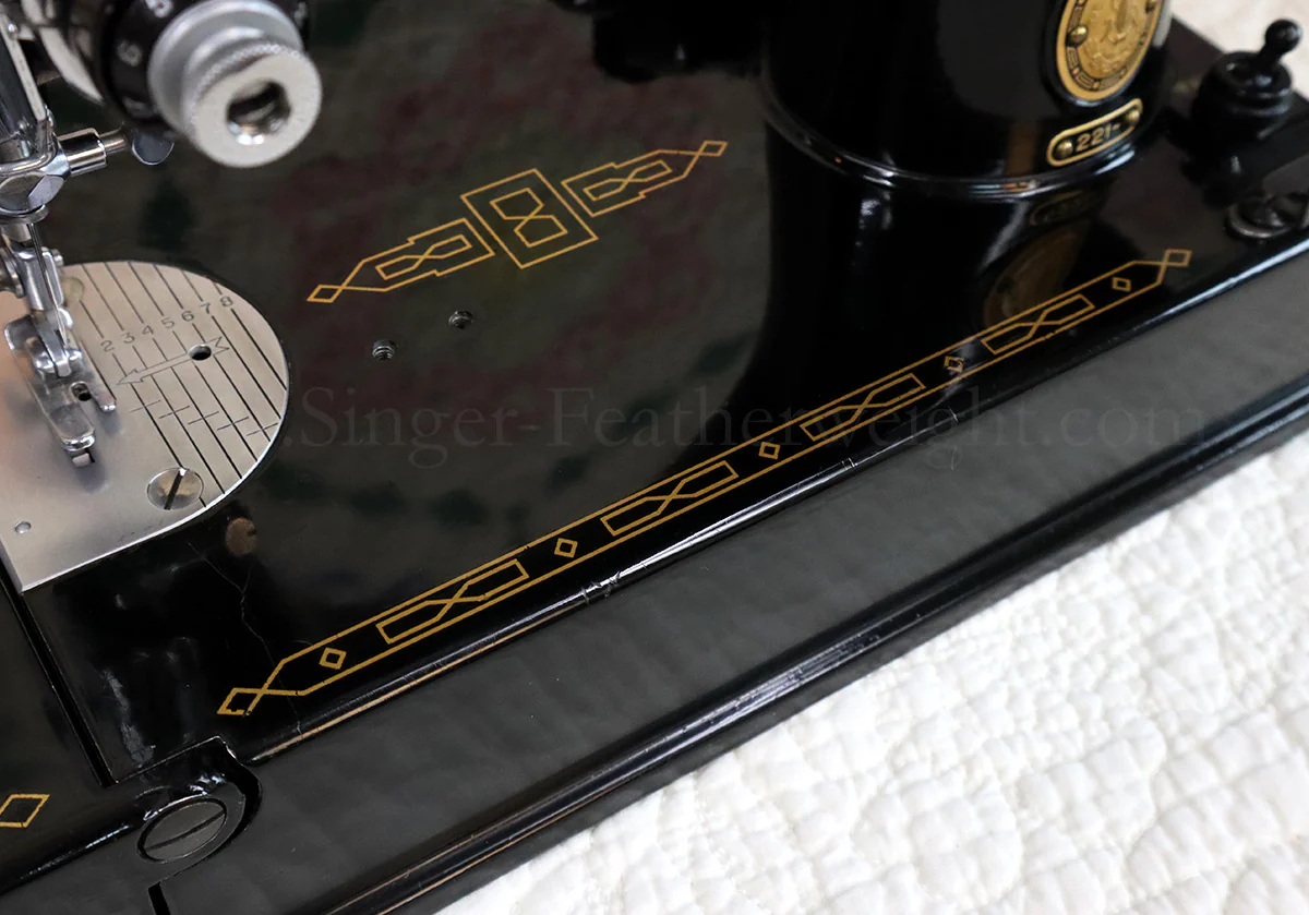 Singer Featherweight 221 Sewing Machine, AM776*** - Image 10