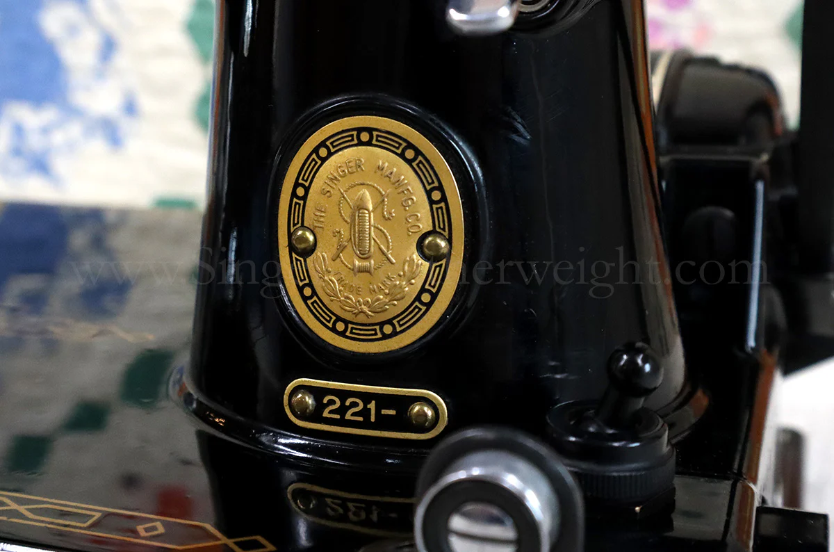 Singer Featherweight 221 Sewing Machine, AM776*** - Image 18