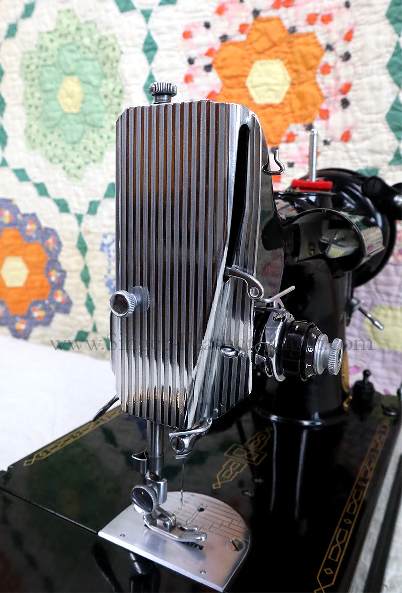 Singer Featherweight 221 Sewing Machine, AM776*** - Image 5