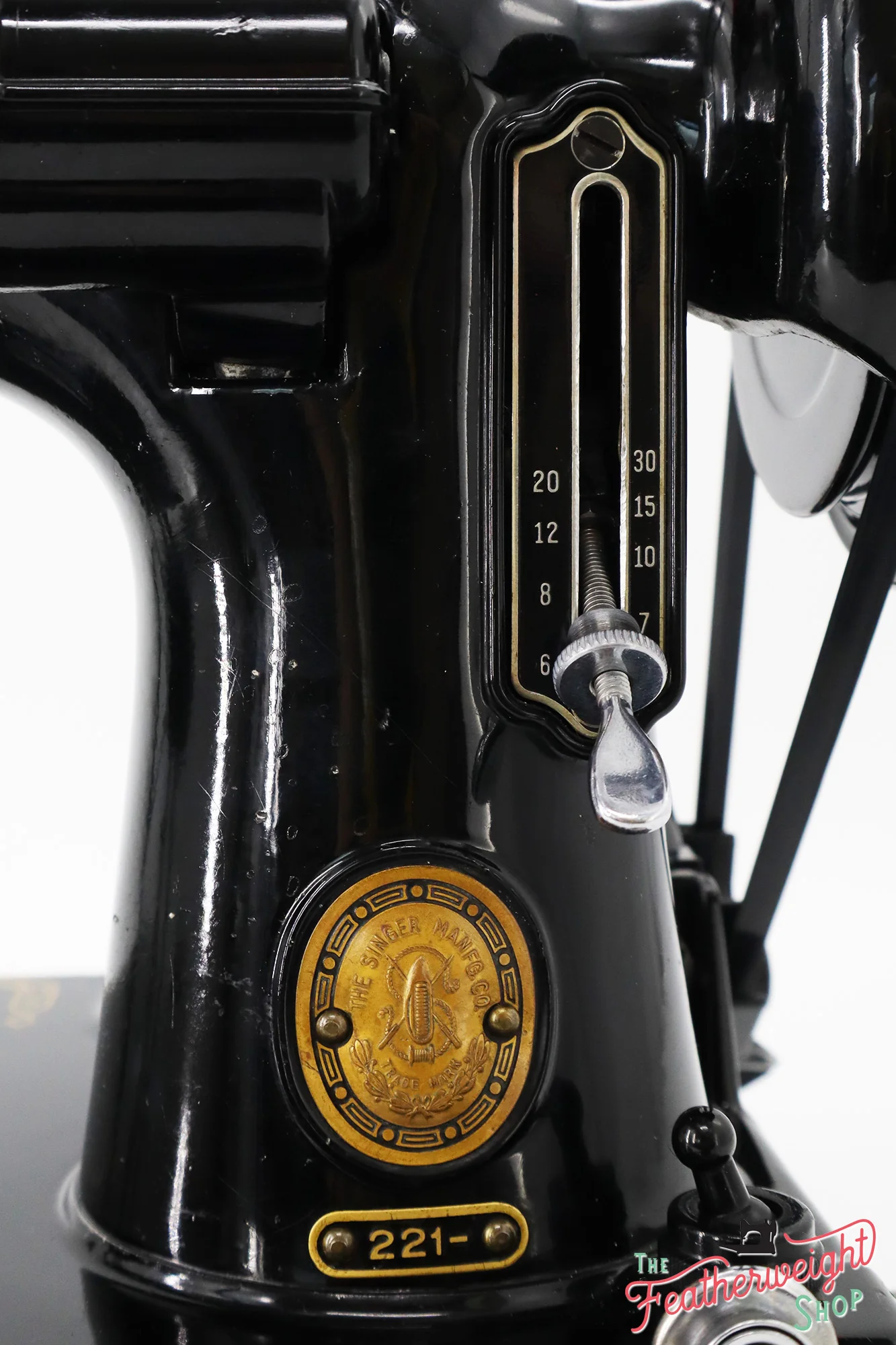 Singer Featherweight 221 Sewing Machine, AM777*** - Image 15