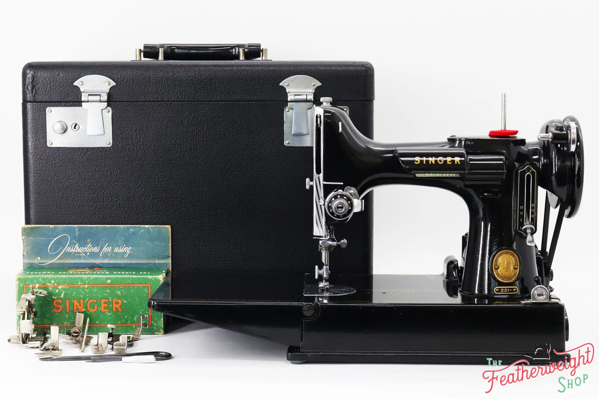 Singer Featherweight 221 Sewing Machine, AM777*** - Image 2