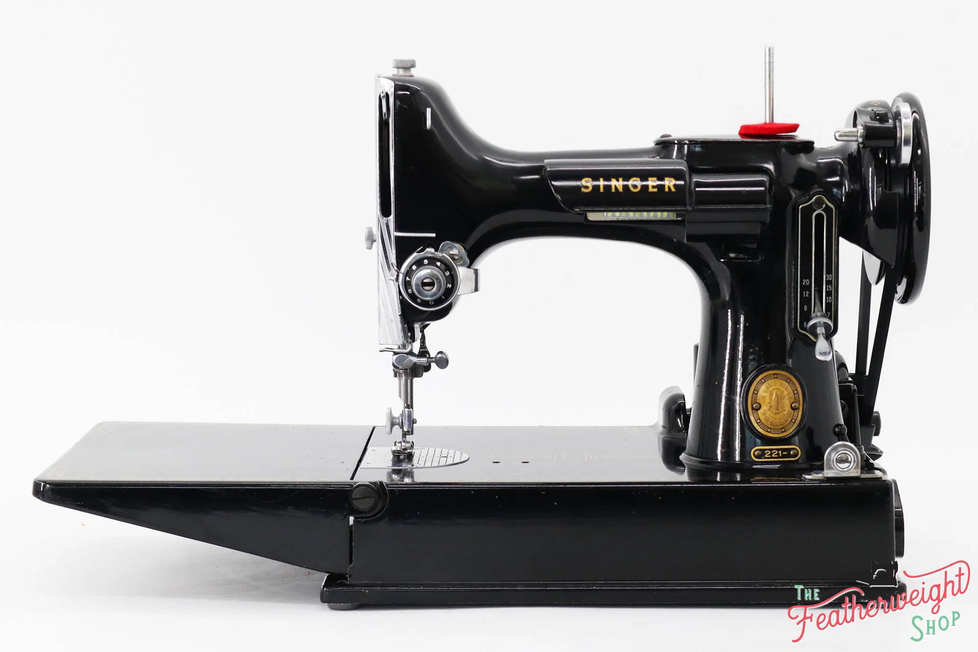 Singer Featherweight 221 Sewing Machine, AM777*** - Image 3
