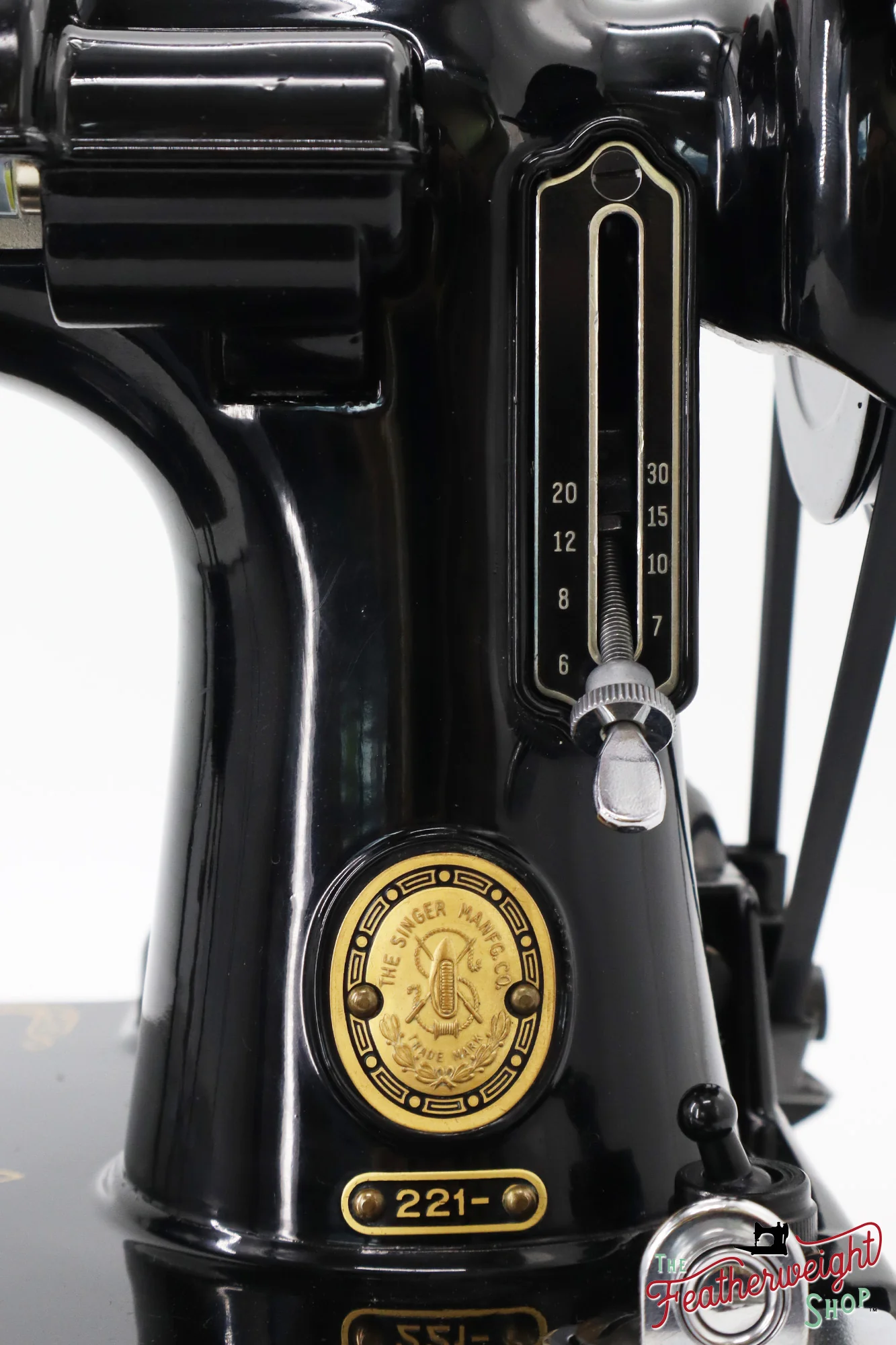 Singer Featherweight 221 Sewing Machine, AM780*** - 1957 - Image 13