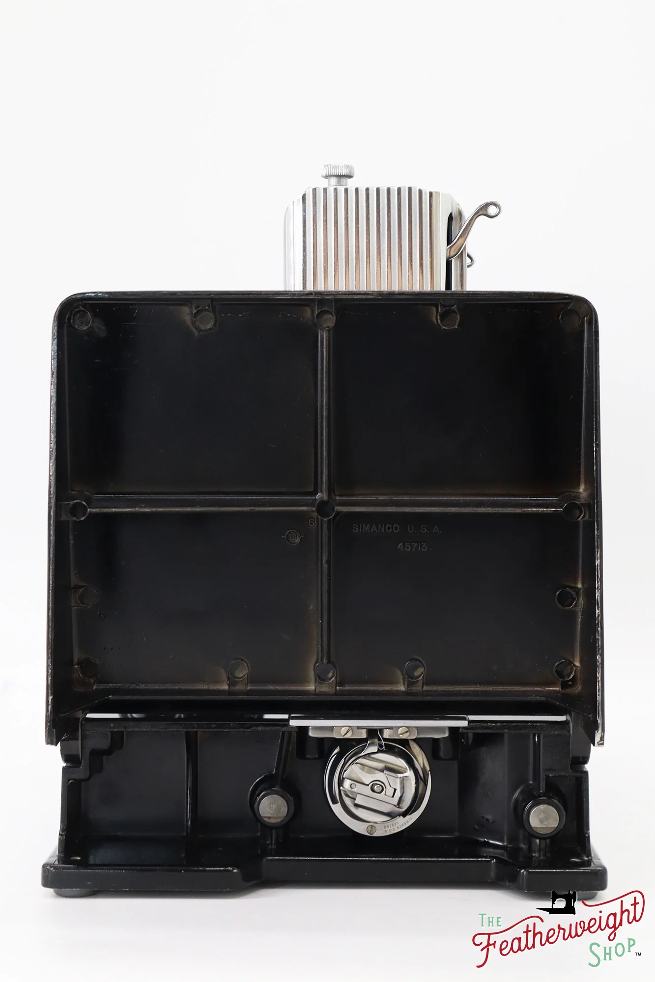 Singer Featherweight 221 Sewing Machine, AM780*** - 1957 - Image 4