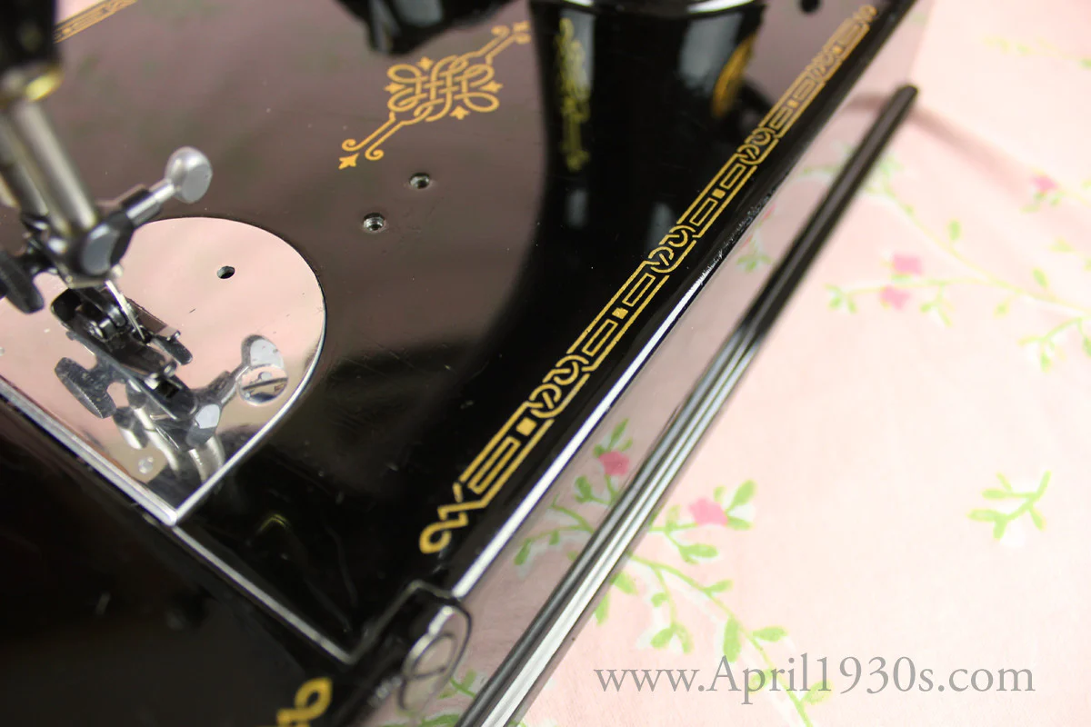 Singer Featherweight 221 Sewing Machine, BLACKSIDE AG004*** (SOLD) - Image 17