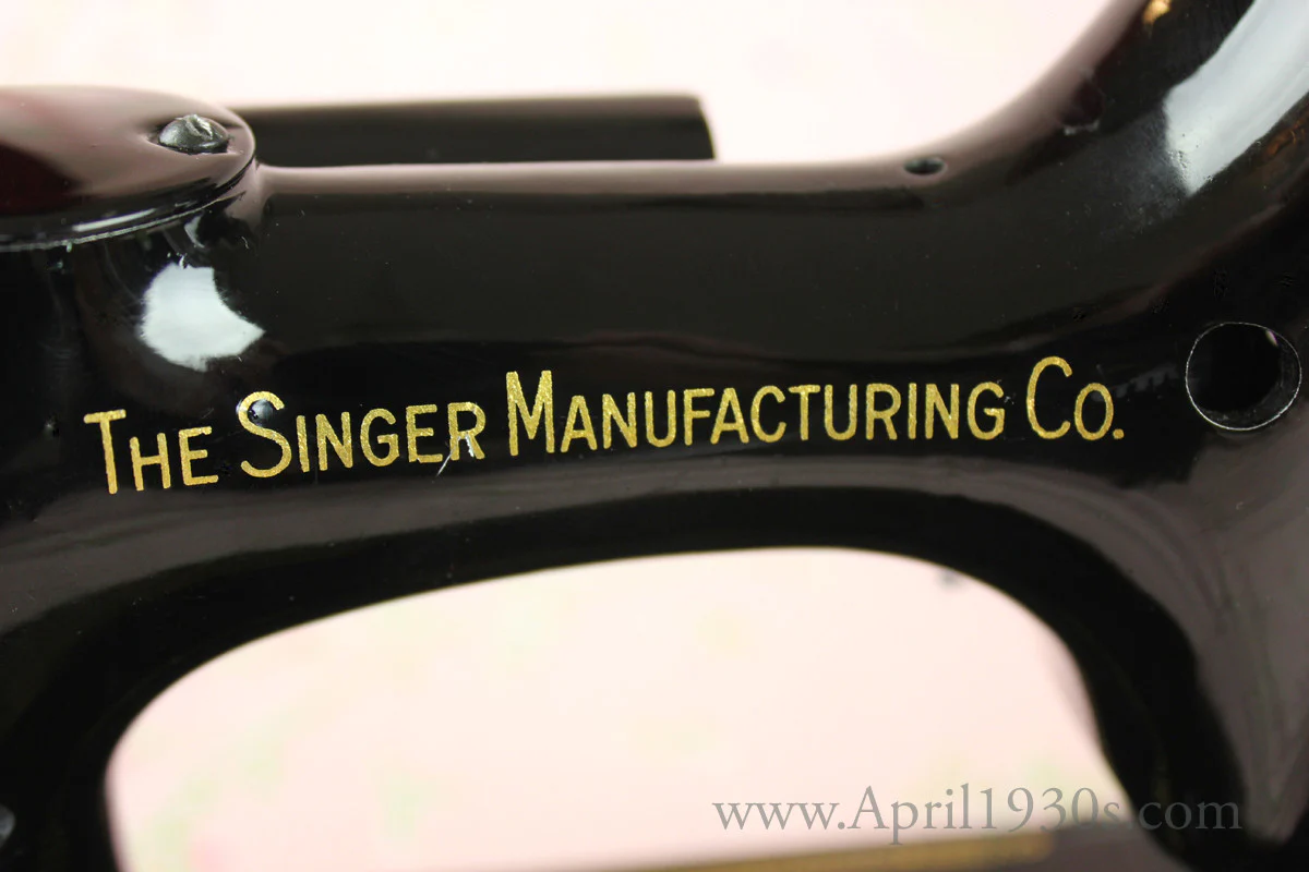 Singer Featherweight 221 Sewing Machine, BLACKSIDE AG004*** (SOLD) - Image 21