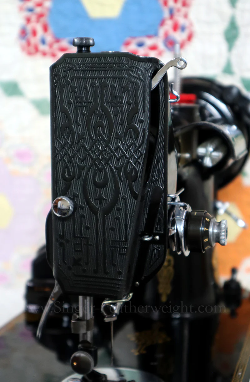 Singer Featherweight 221 Sewing Machine, Rare BLACKSIDE AG012*** - Image 7