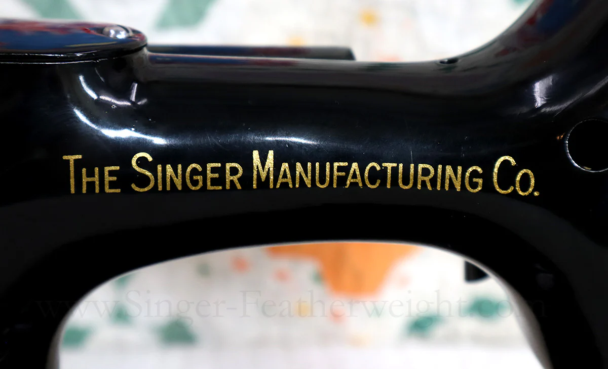 Singer Featherweight 221 Sewing Machine, Rare BLACKSIDE AG012*** - Image 8