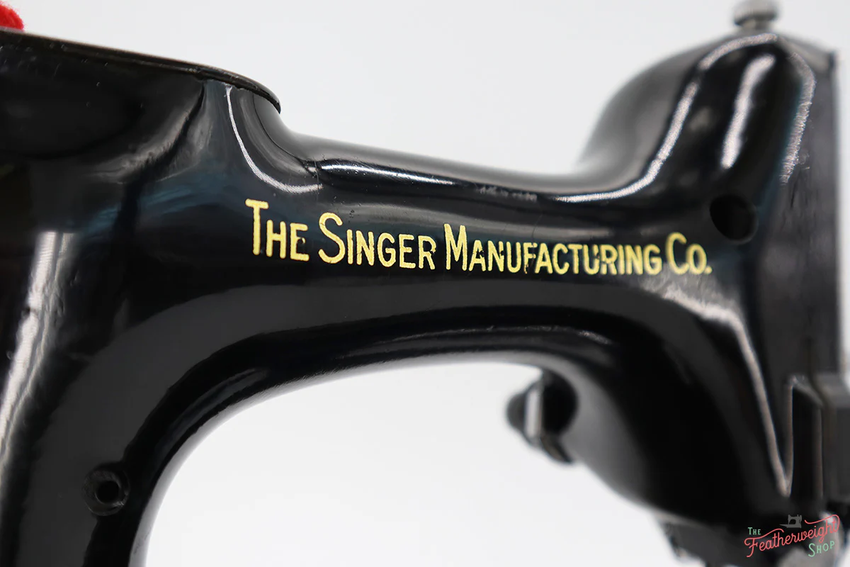 Singer Featherweight 221 Sewing Machine, Centennial: AJ788*** - Image 12