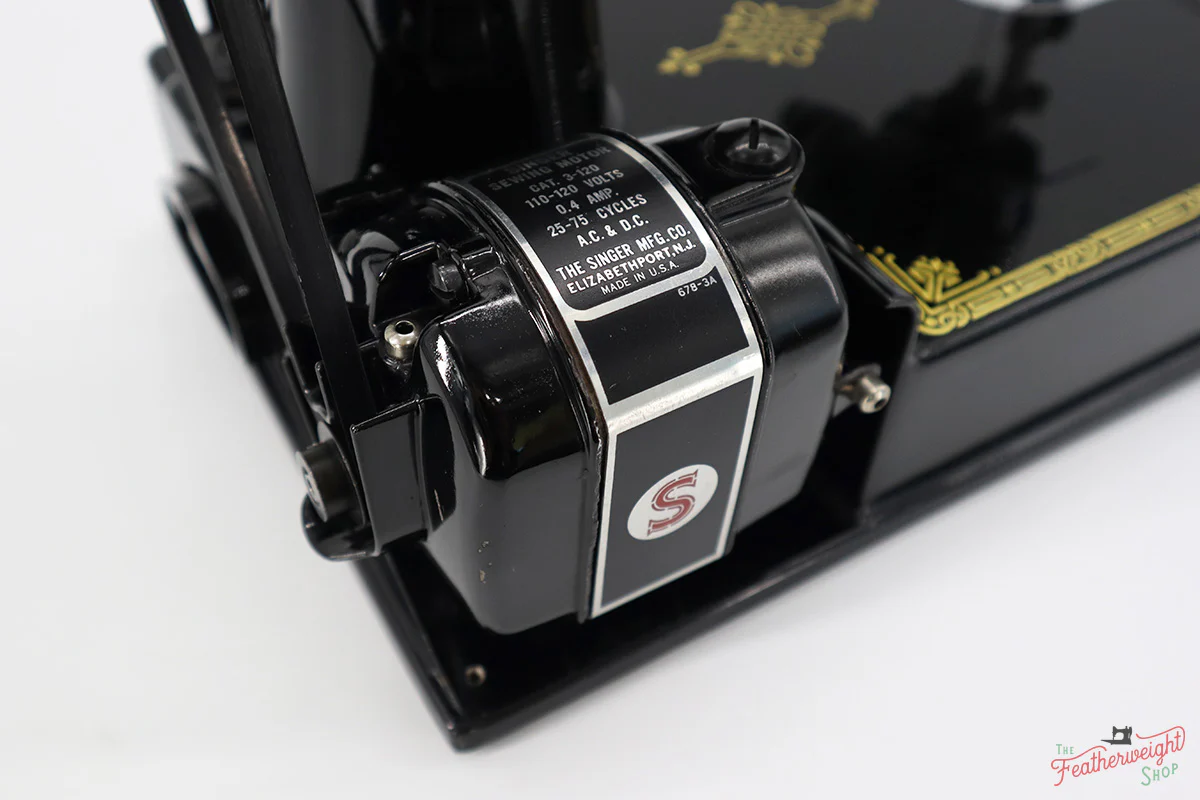 Singer Featherweight 221 Sewing Machine, Centennial: AJ788*** - Image 16