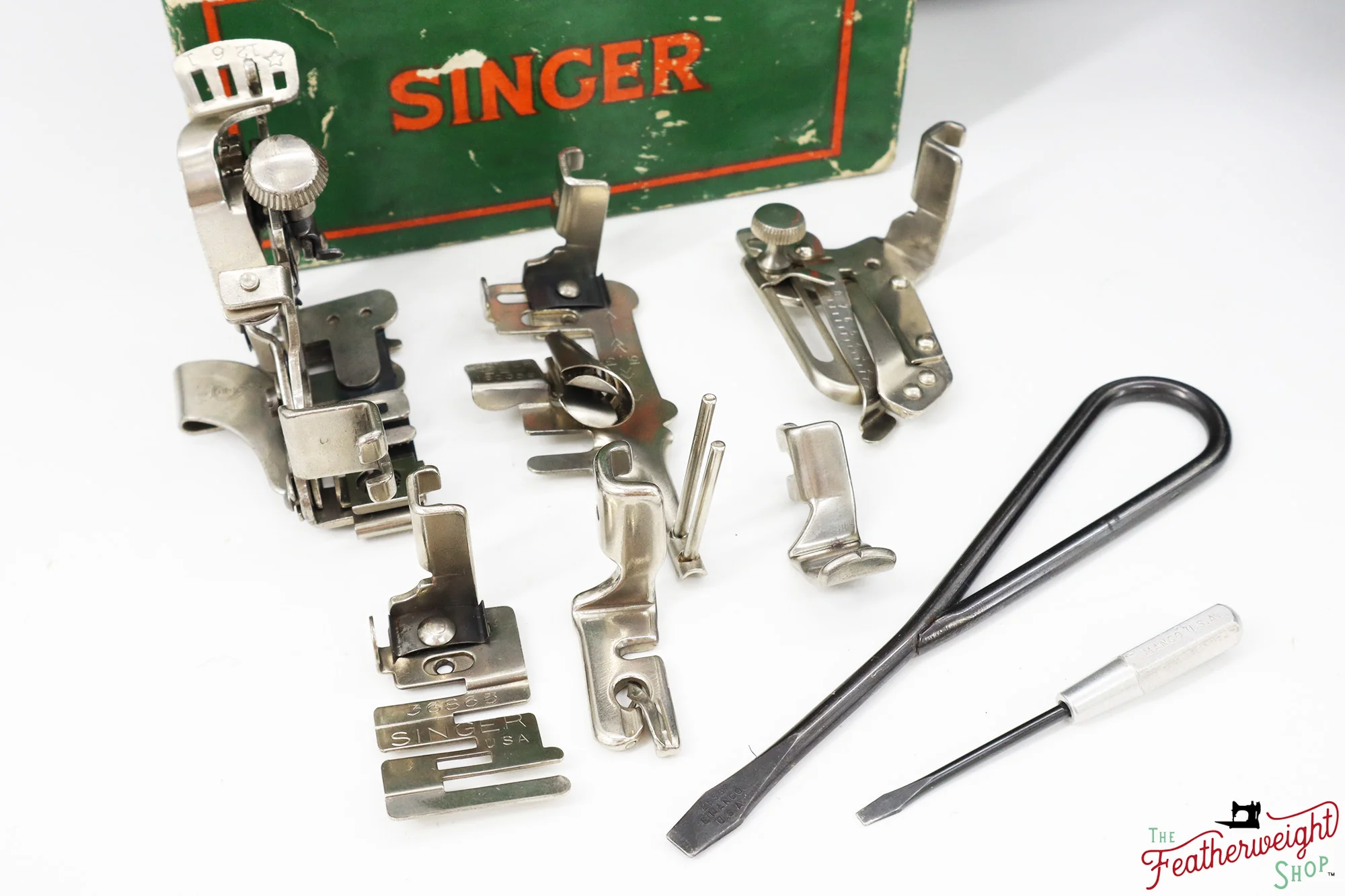 Singer Featherweight 221 Sewing Machine, Centennial: AJ7887** - Image 17
