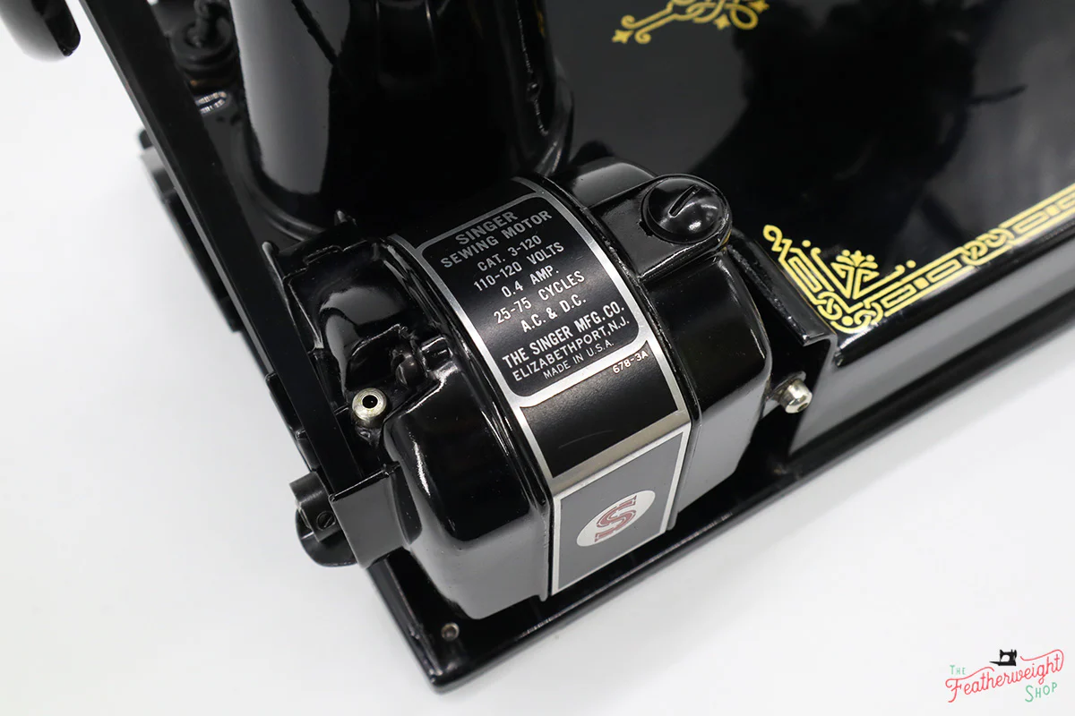 Singer Featherweight 221 Sewing Machine, Centennial: AJ915*** - Image 18