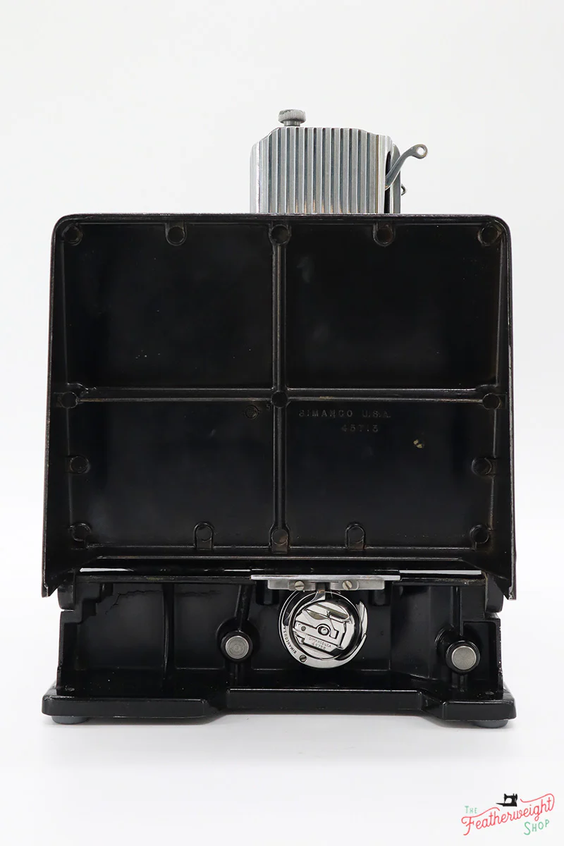Singer Featherweight 221 Sewing Machine, Centennial: AJ915*** - Image 6
