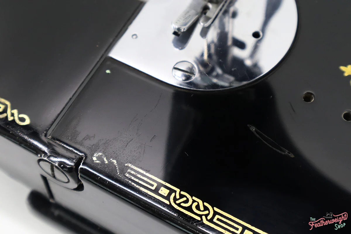 Singer Featherweight 221 Sewing Machine, Centennial: AJ915*** - Image 9
