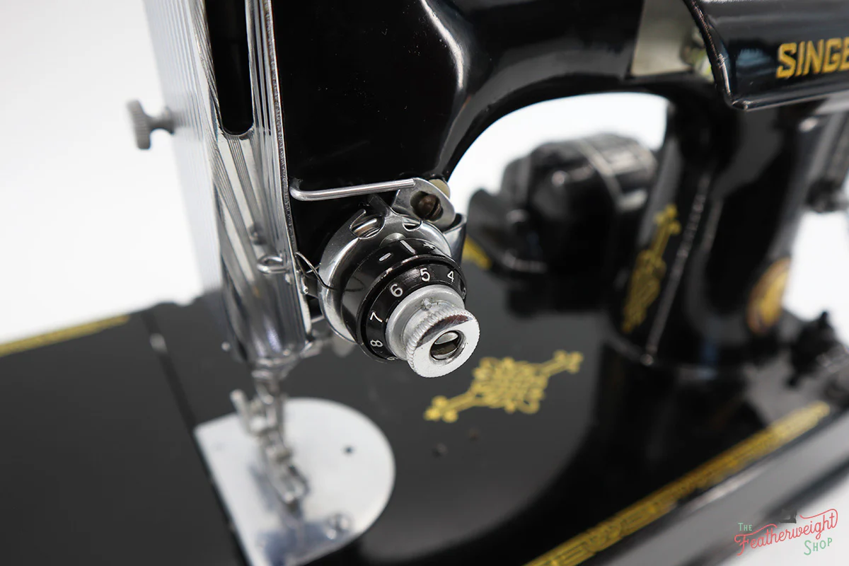 Singer Featherweight 221 Sewing Machine, Centennial: AJ917*** - Image 18