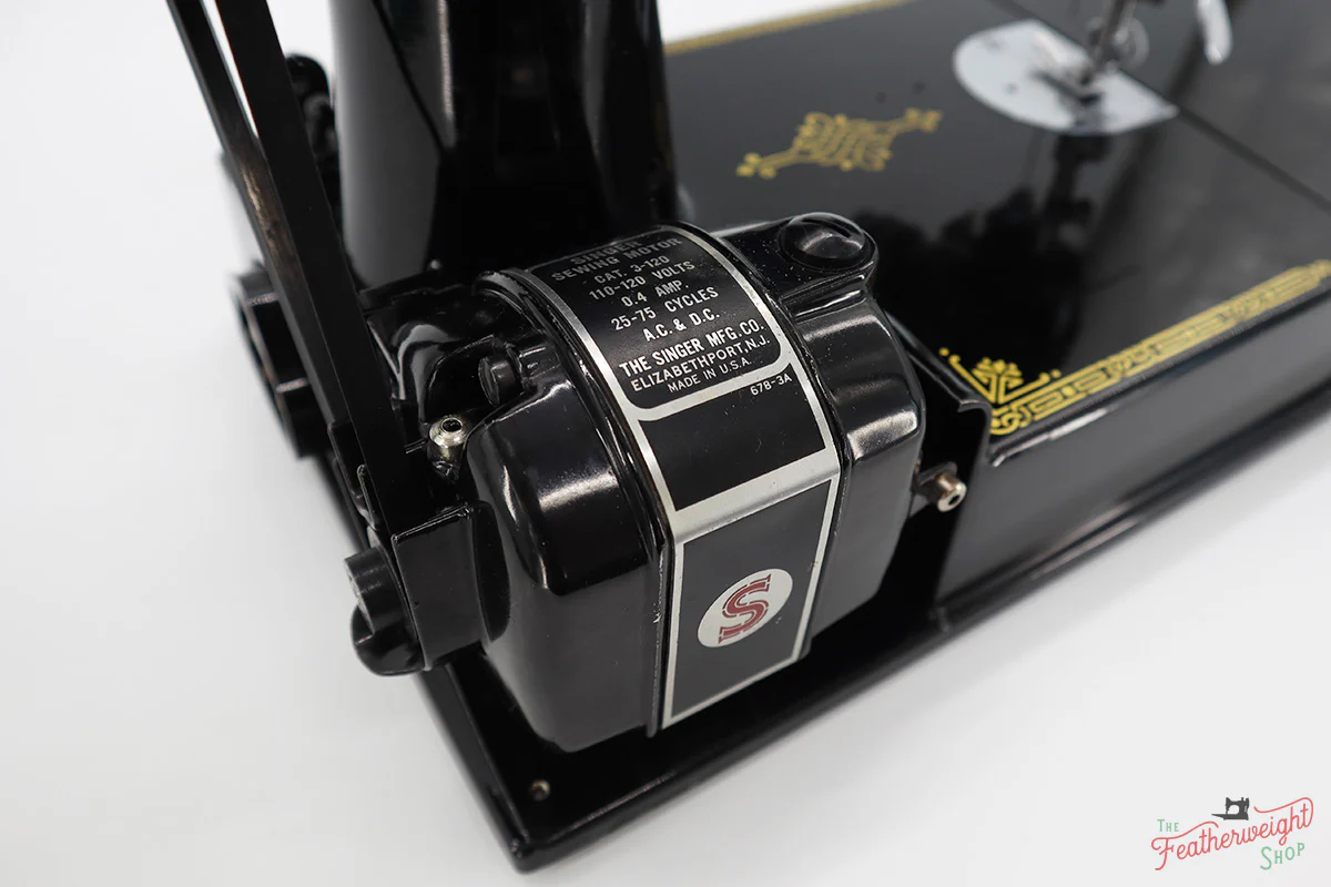 Singer Featherweight 221 Sewing Machine, Centennial: AJ917*** - Image 19