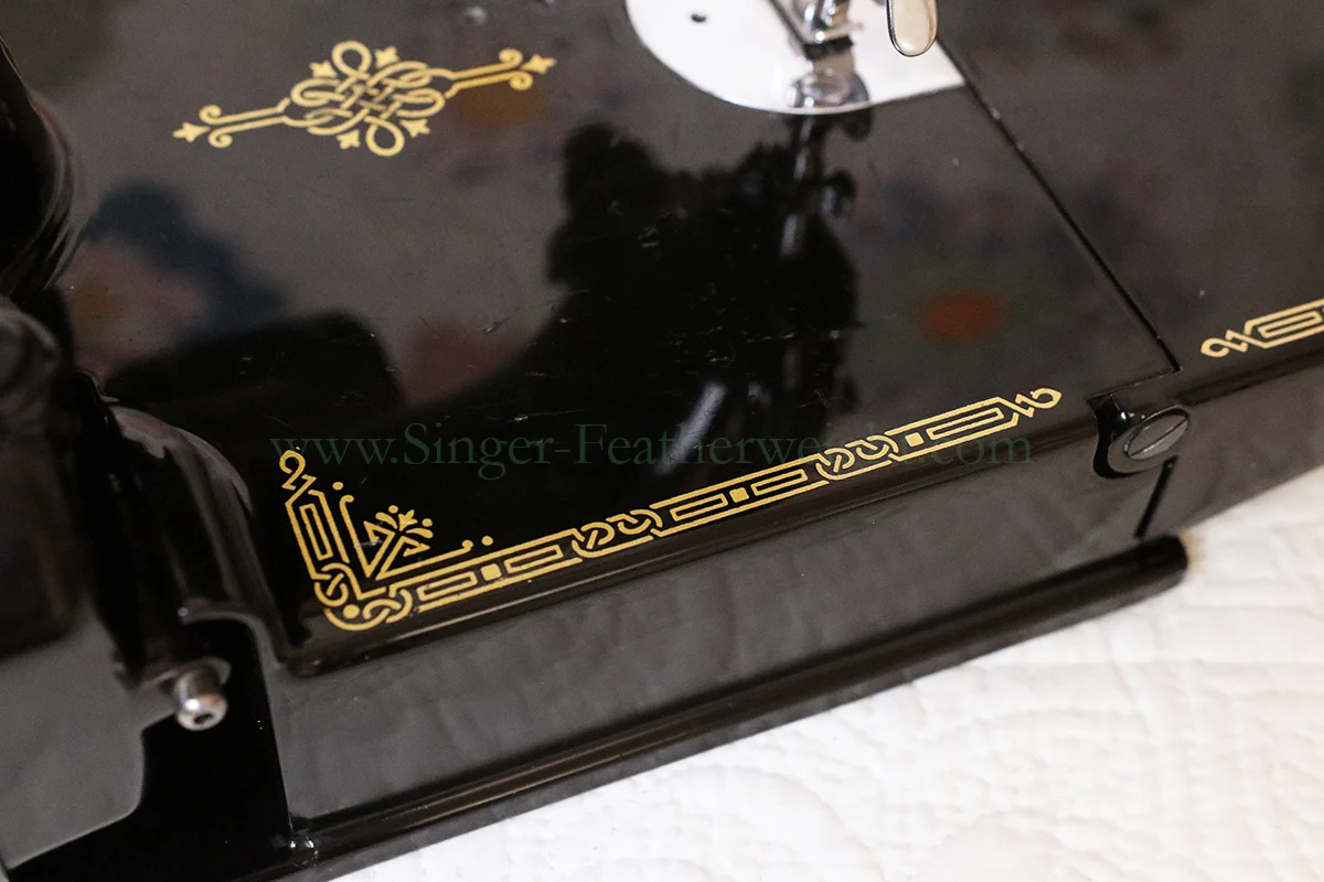 Singer Featherweight 221 Sewing Machine, Centennial: AJ930*** - Image 12