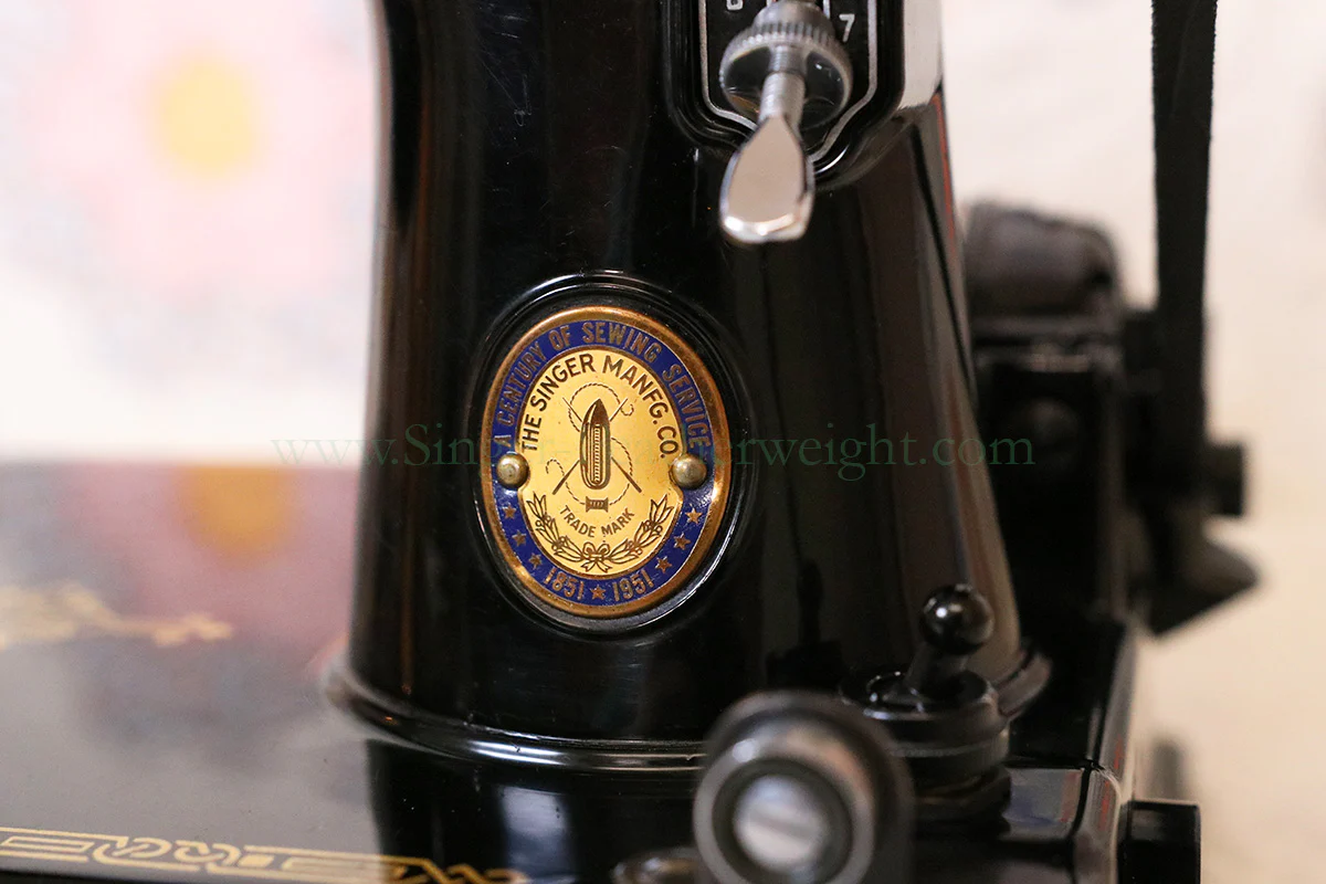 Singer Featherweight 221 Sewing Machine, Centennial: AJ930*** - Image 16