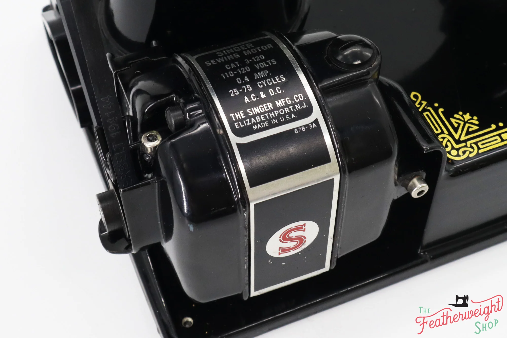 Singer Featherweight 221 Sewing Machine, Centennial: AK072*** - Image 17