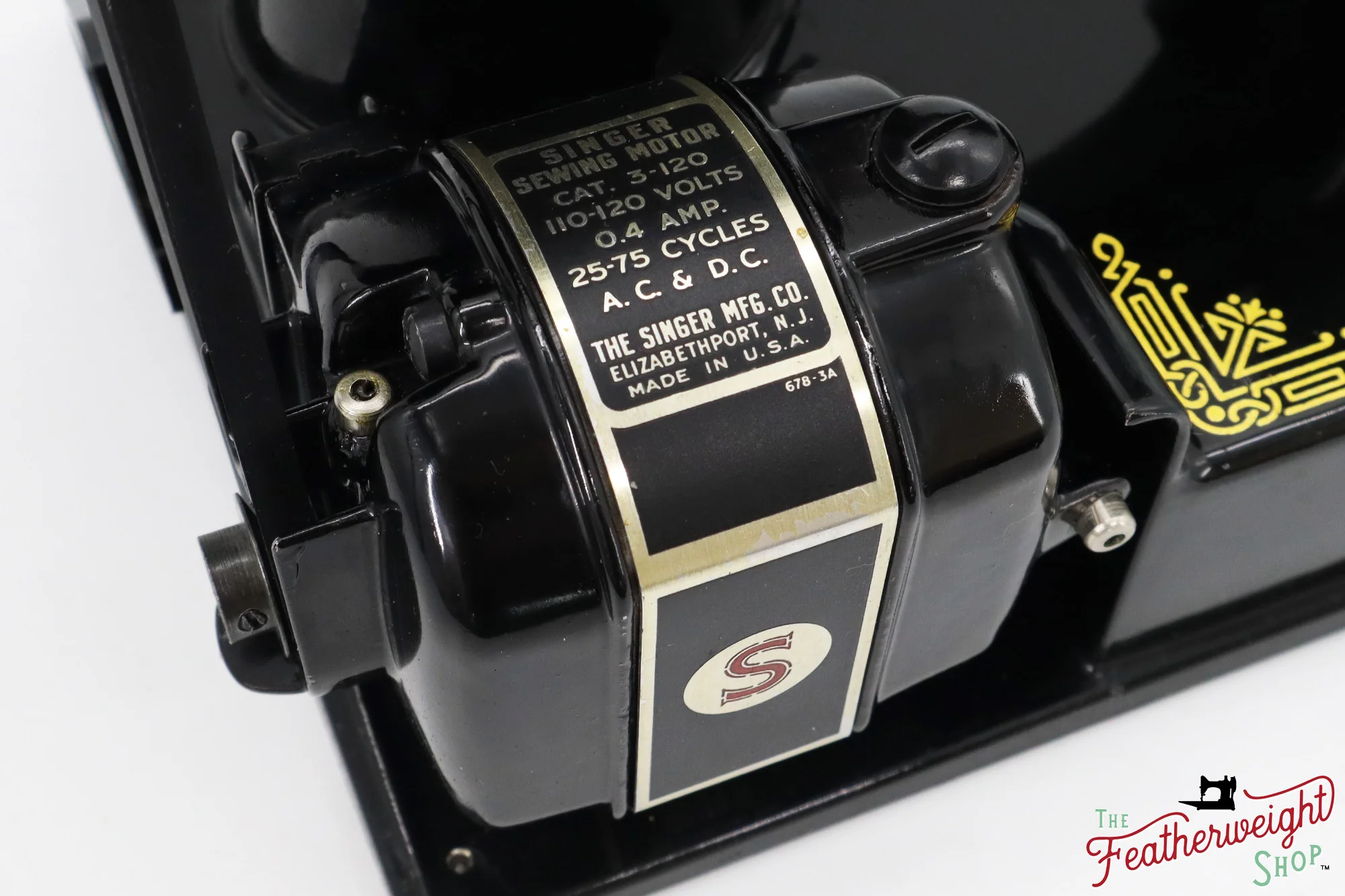Singer Featherweight 221 Sewing Machine, Centennial: AK081*** - Image 16