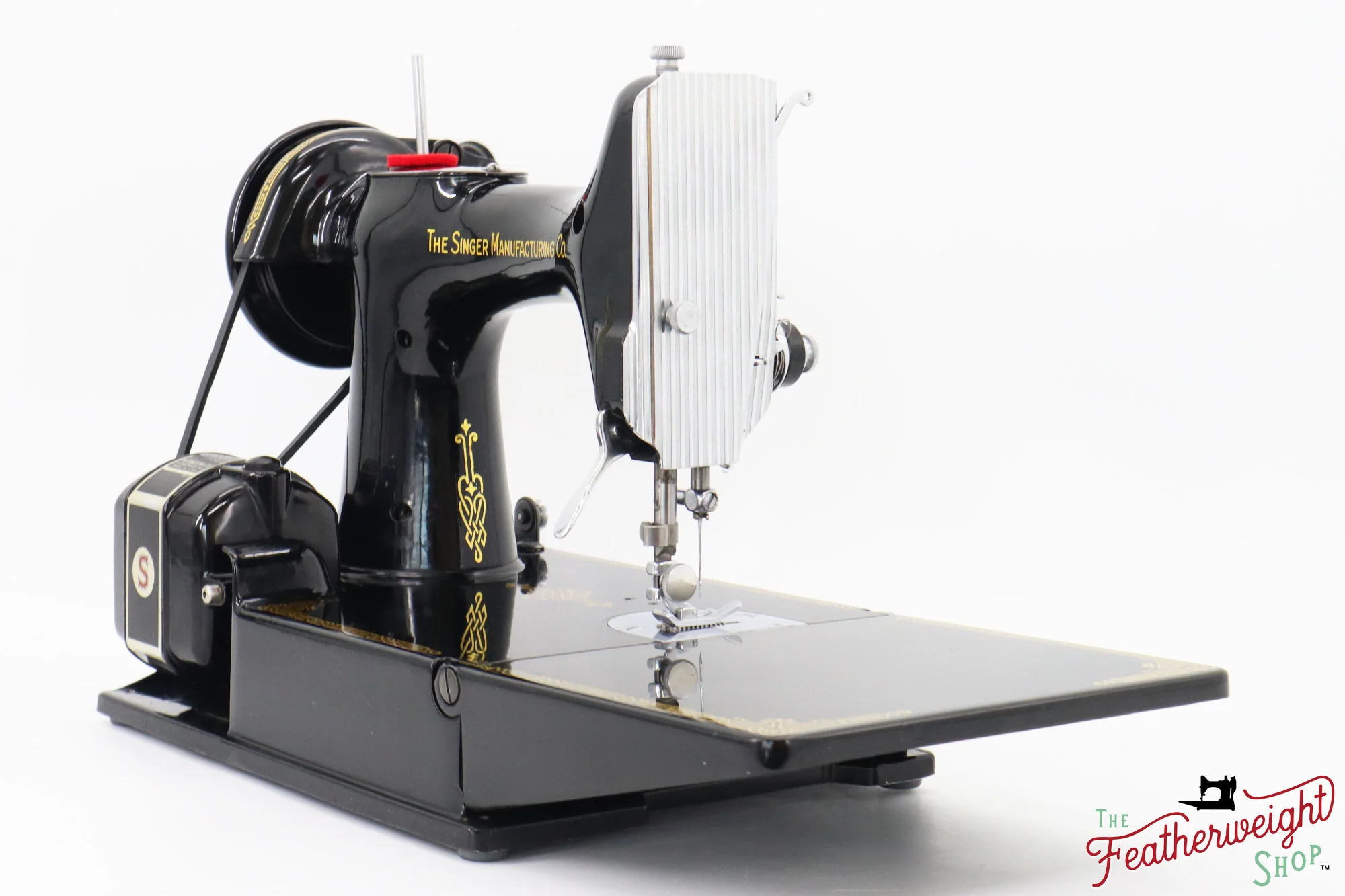 Singer Featherweight 221 Sewing Machine, Centennial: AK081*** - Image 4