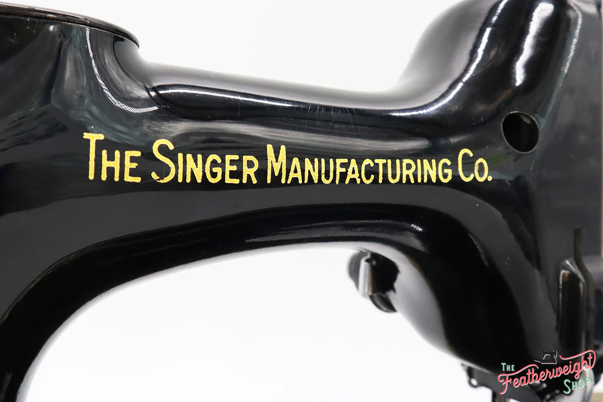 Singer Featherweight 221 Sewing Machine, Centennial: AK094*** - Image 14