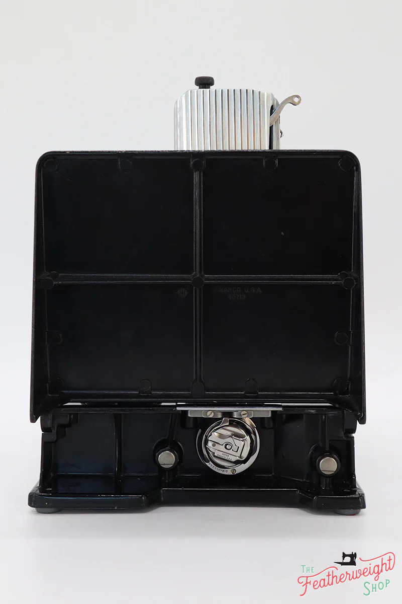 Singer Featherweight 221 Sewing Machine, Centennial: AK094*** - Image 5