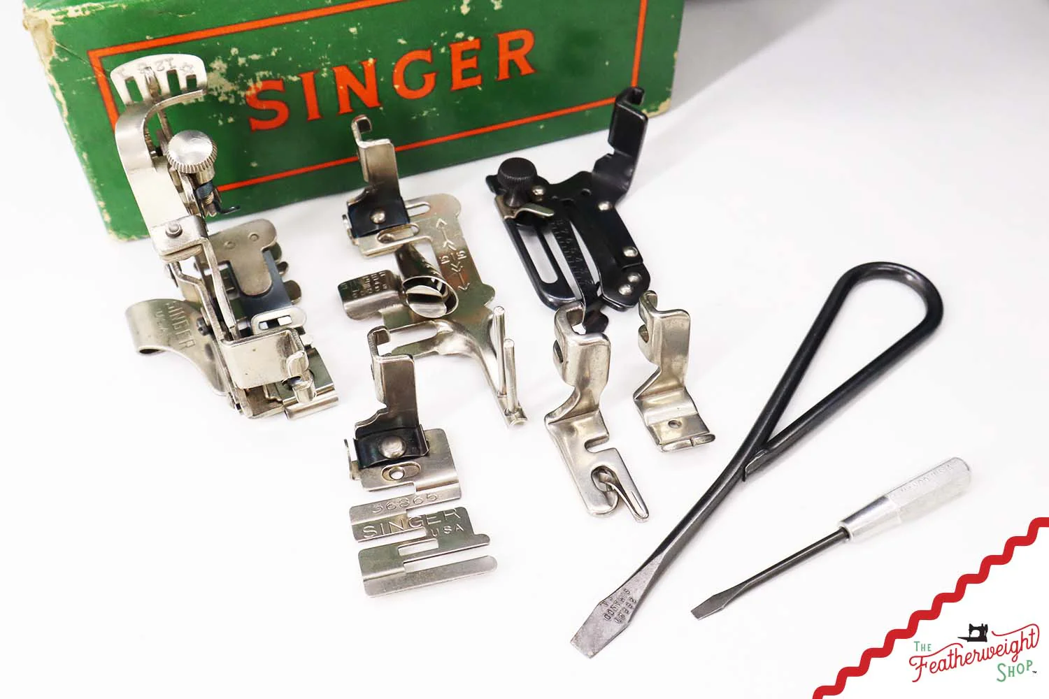 Singer Featherweight 221 Sewing Machine, Centennial: AK097*** - Image 17