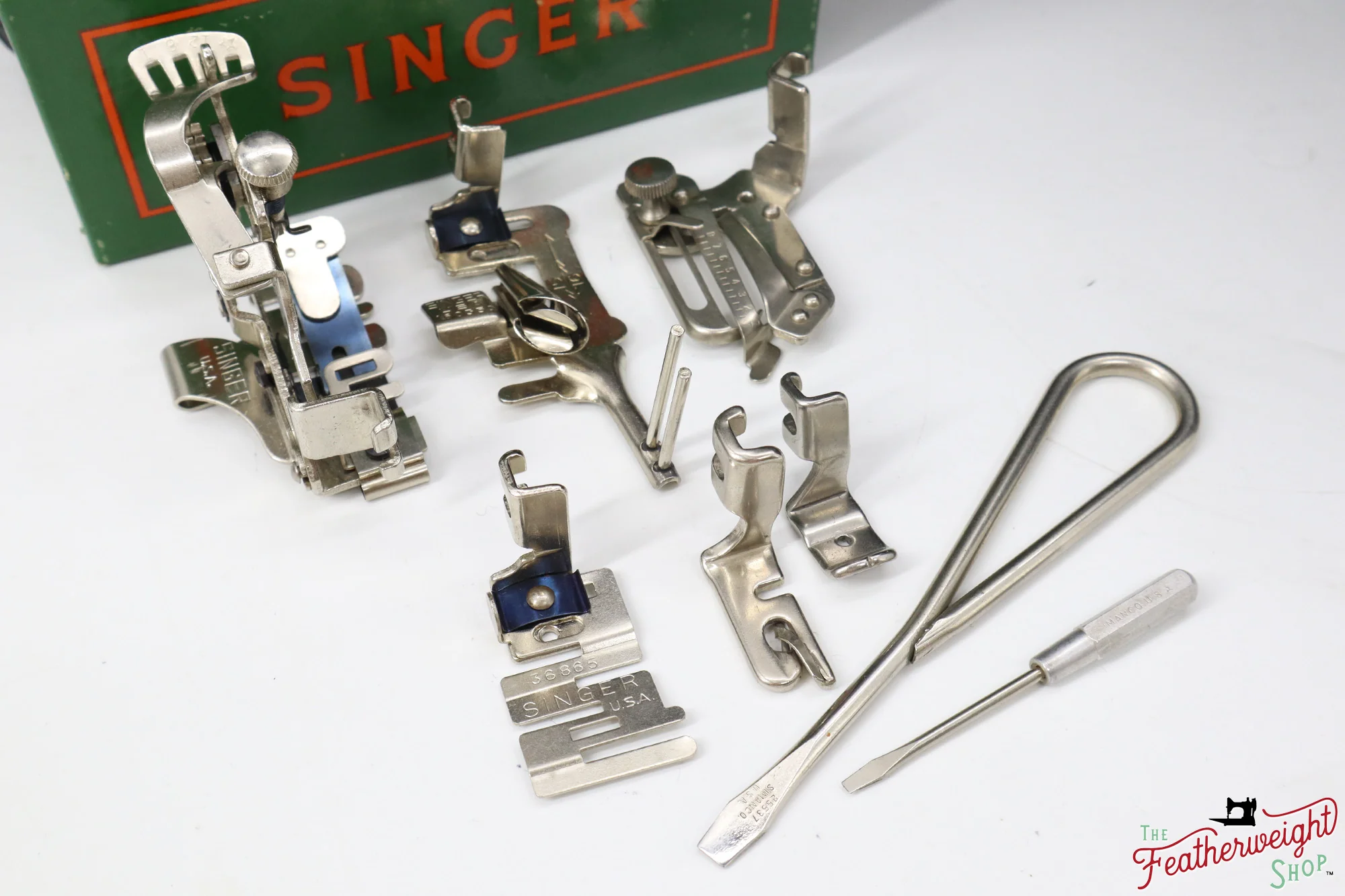 Singer Featherweight 221 Sewing Machine, Centennial: AK105*** - Image 15