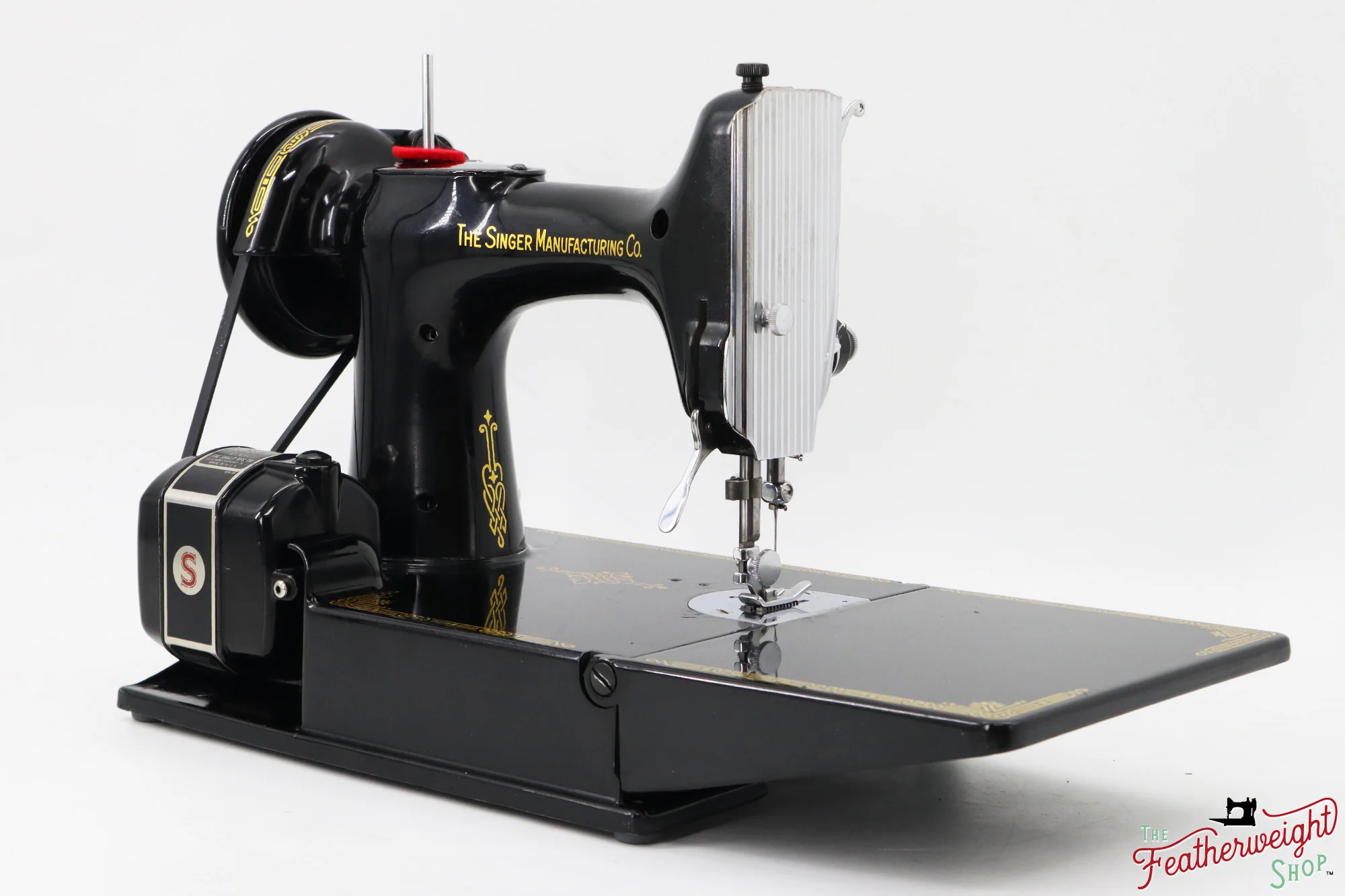 Singer Featherweight 221 Sewing Machine, Centennial: AK105*** - Image 5
