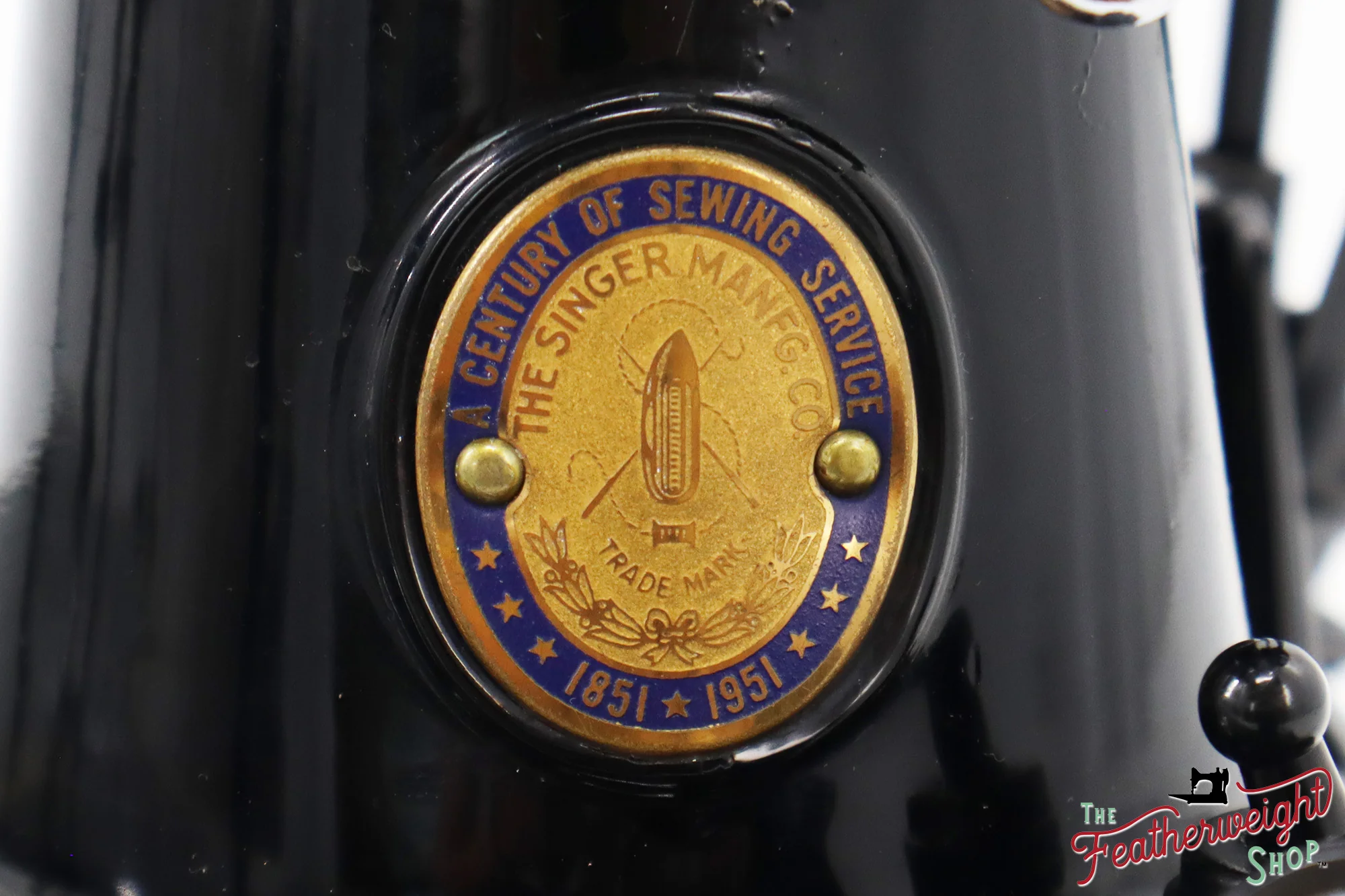 Singer Featherweight 221 Sewing Machine, Centennial: AK117*** - Image 3