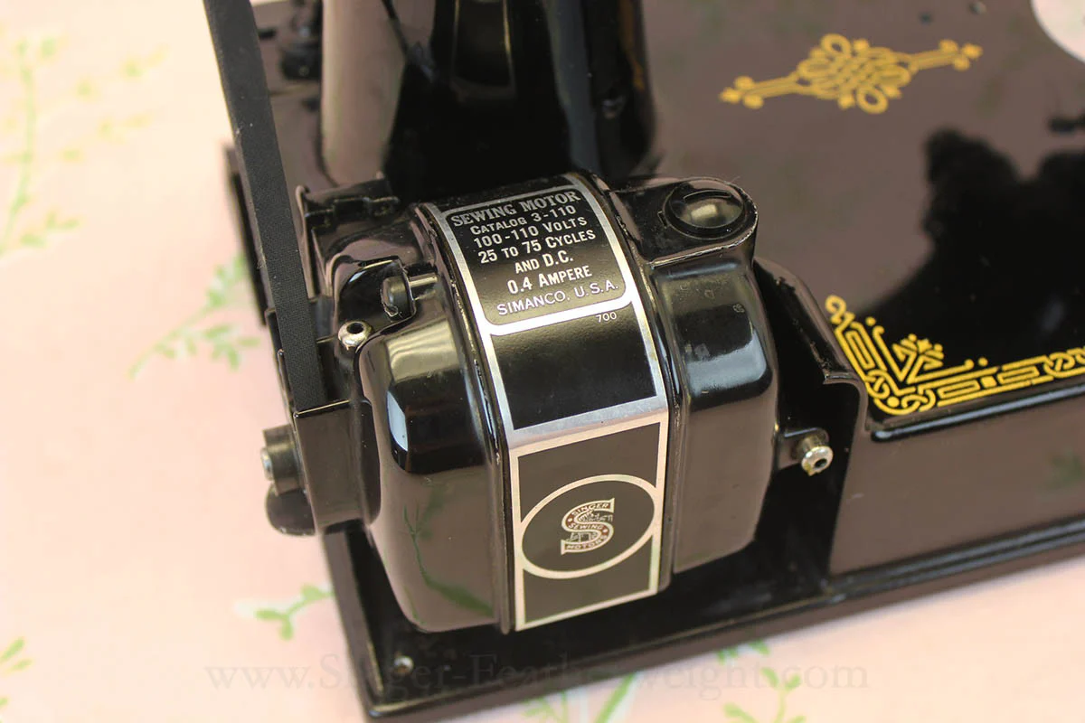 Singer Featherweight 221 Sewing Machine, Centennial: AK396*** - Image 11