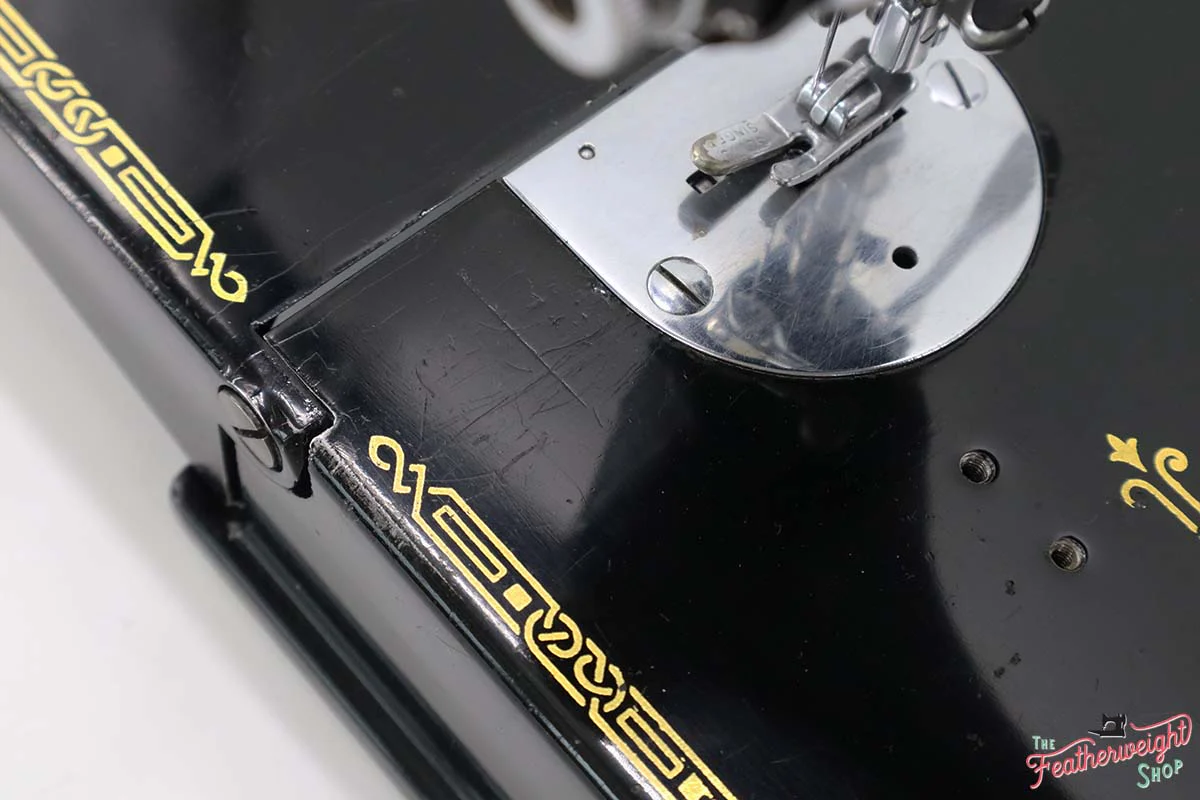 Singer Featherweight 221 Sewing Machine, Centennial: AK410*** - Image 10