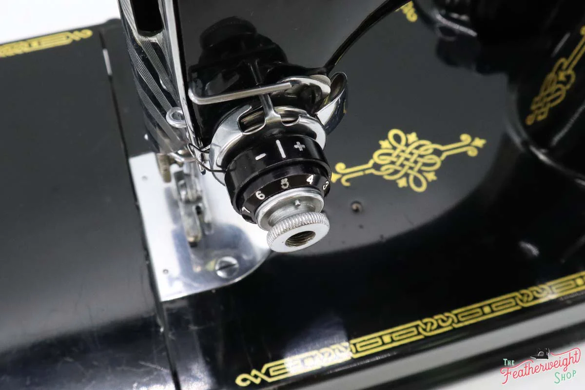Singer Featherweight 221 Sewing Machine, Centennial: AK410*** - Image 15