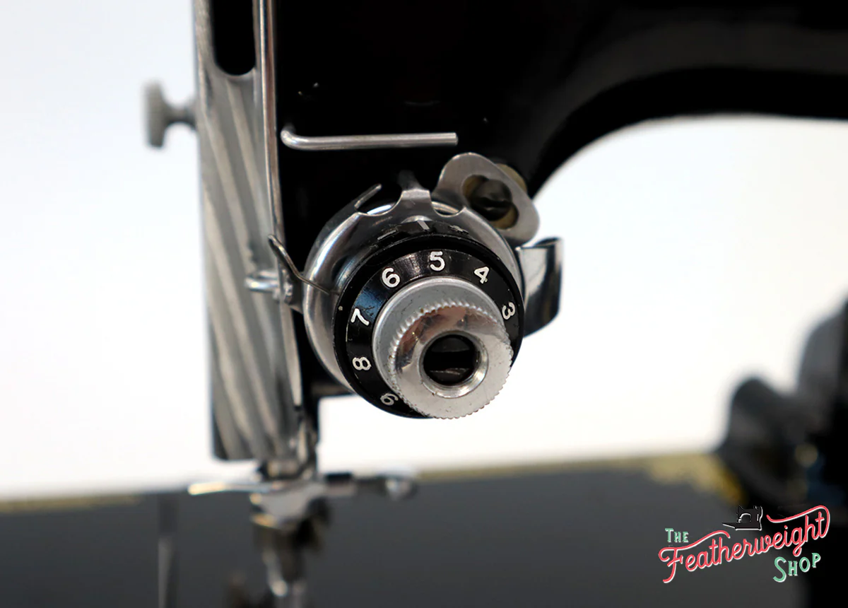 Singer Featherweight 221 Sewing Machine, Centennial: AK579*** - Image 14