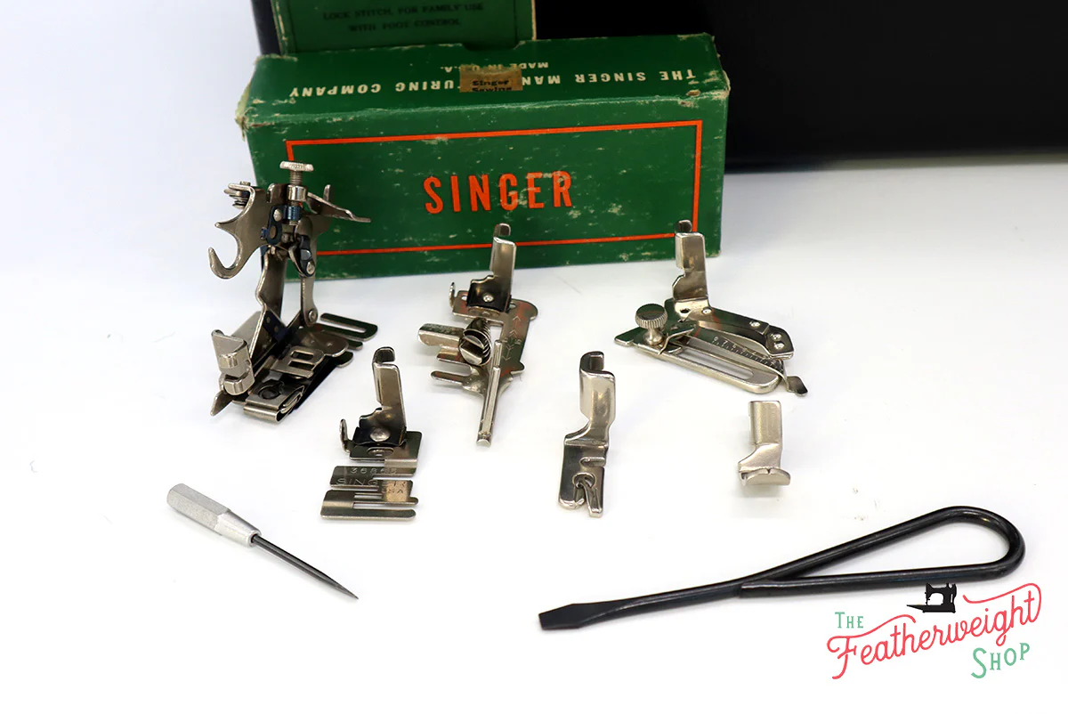 Singer Featherweight 221 Sewing Machine, Centennial: AK579*** - Image 20