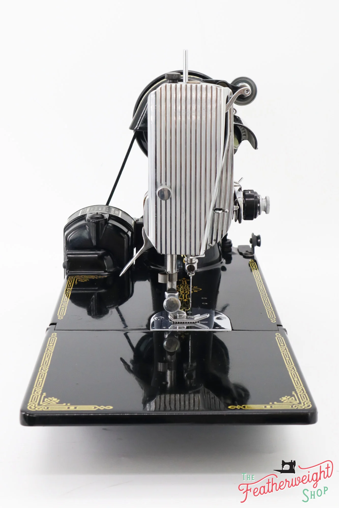 Singer Featherweight 221 Sewing Machine, Centennial: AK587*** - Image 4