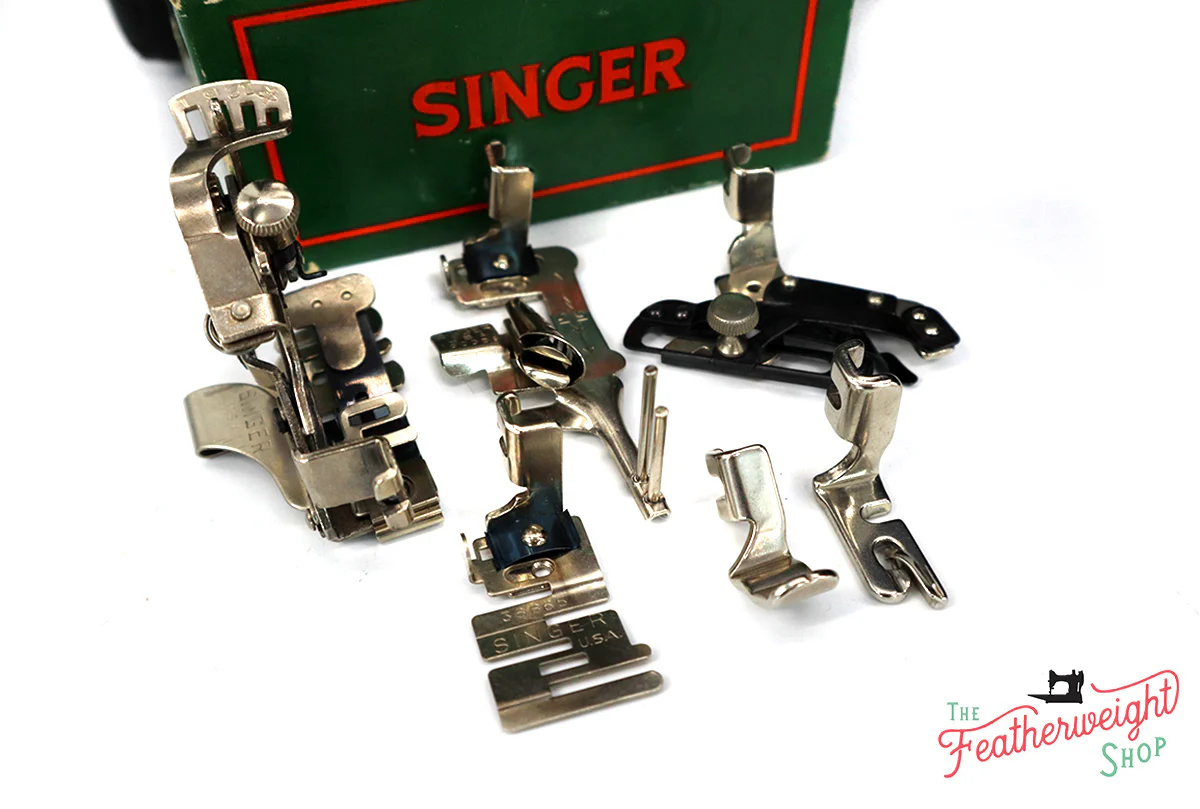 Singer Featherweight 221 Sewing Machine, Centennial: AK598*** - Image 19