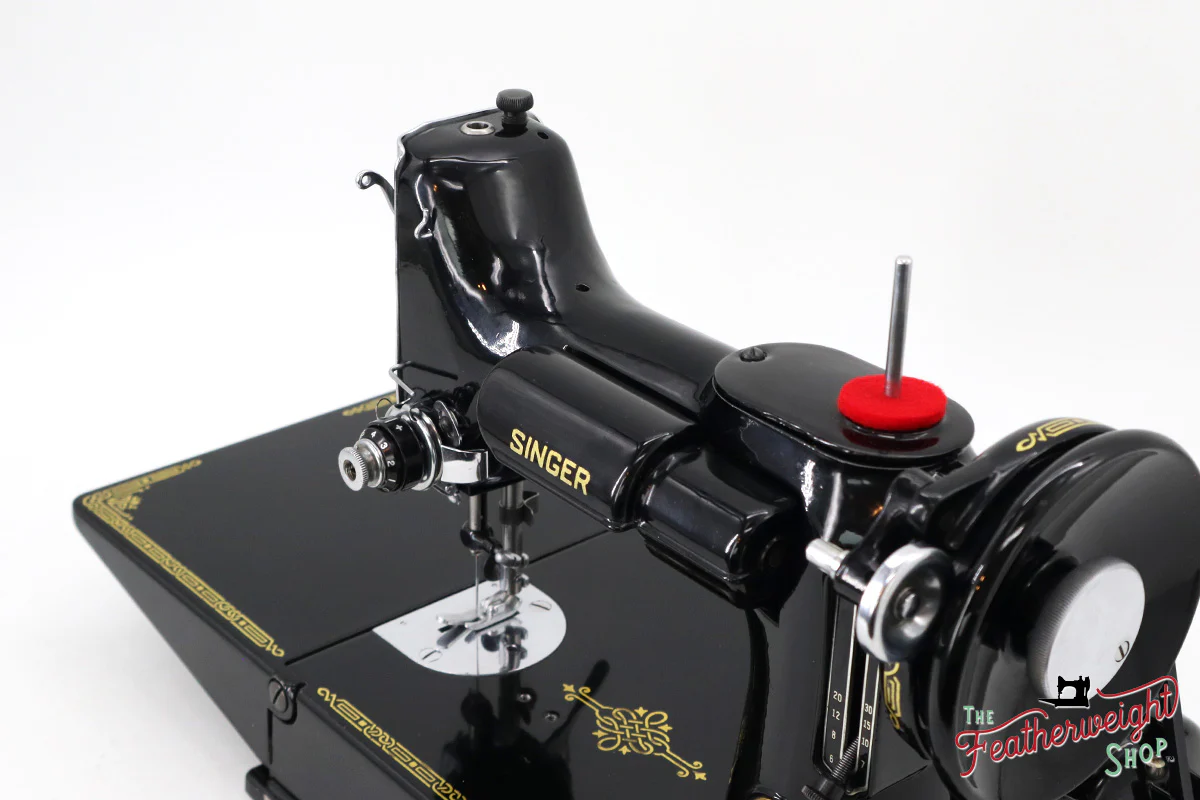 Singer Featherweight 221 Sewing Machine, Centennial: AK606*** - Image 13