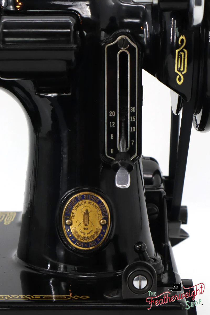 Singer Featherweight 221 Sewing Machine, Centennial: AK606*** - Image 14