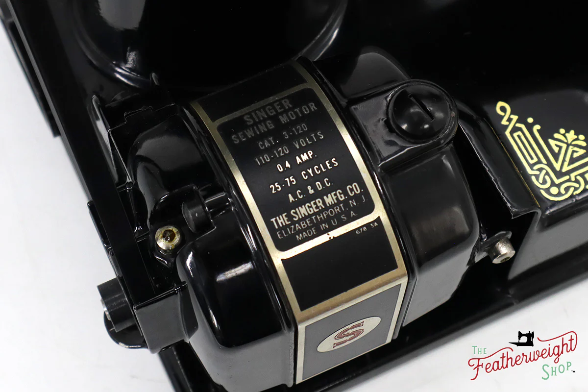 Singer Featherweight 221 Sewing Machine, Centennial: AK606*** - Image 16