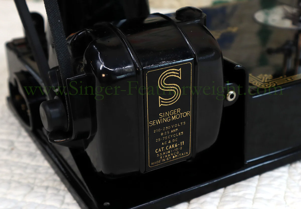 Singer Featherweight Swedish 221K Sewing Machine, EH239*** - Image 14