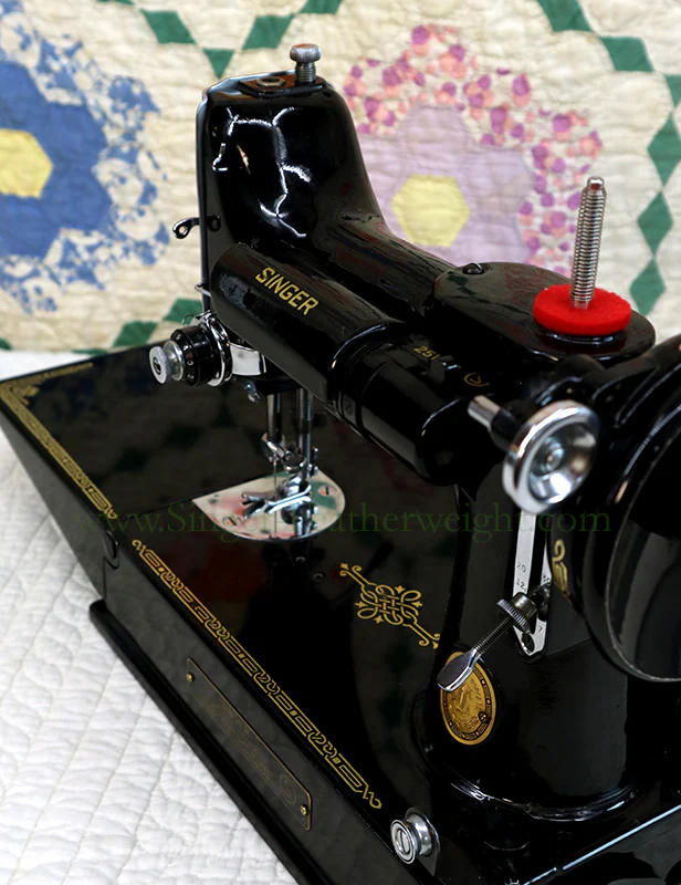 Singer Featherweight Swedish 221K Sewing Machine, EH239*** - Image 17