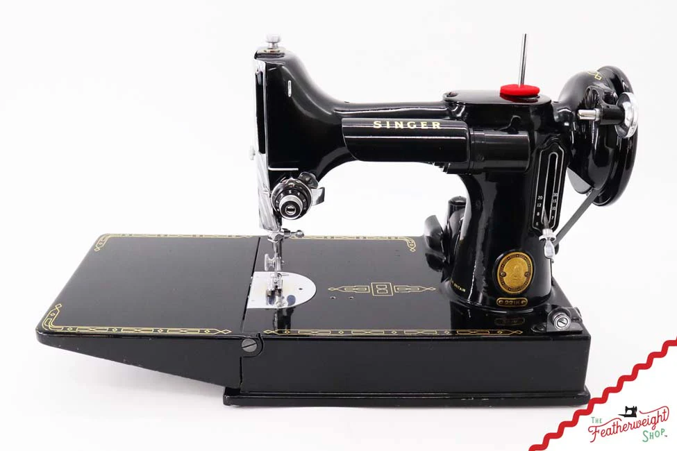 Singer Featherweight 221 Sewing Machine, EJ212*** - Quilter's Special! - Image 2