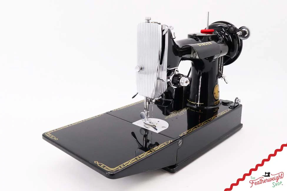 Singer Featherweight 221 Sewing Machine, EJ212*** - Quilter's Special! - Image 3