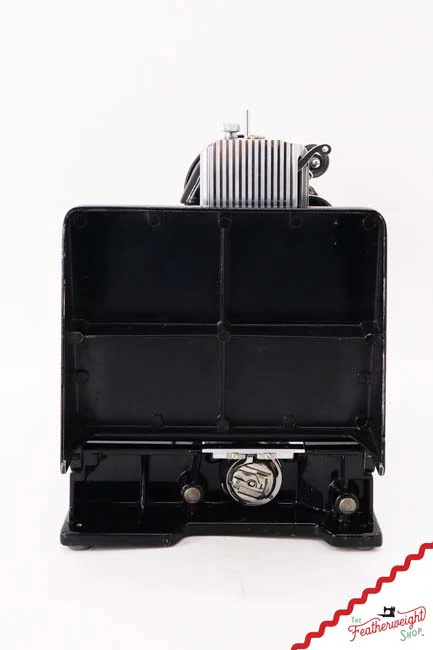 Singer Featherweight 221 Sewing Machine, EJ212*** - Quilter's Special! - Image 4