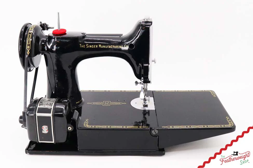 Singer Featherweight 221 Sewing Machine, EJ212*** - Quilter's Special! - Image 6