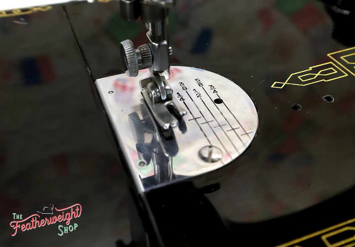 Singer Featherweight 221 Sewing Machine, RED "S" ES242*** - Image 19