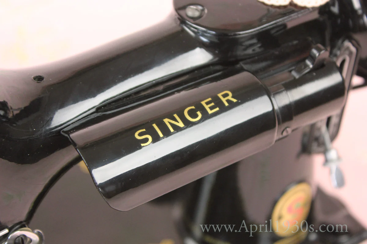 Singer Featherweight 221 Sewing Machine, ES244*** - Image 20