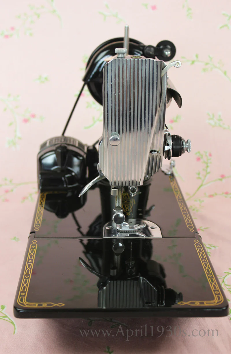Singer Featherweight 221 Sewing Machine, ES244*** - Image 3